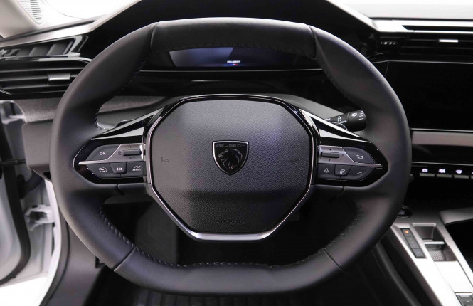 PEUGEOT_PEUGEOT_308_2652254_8.jpg