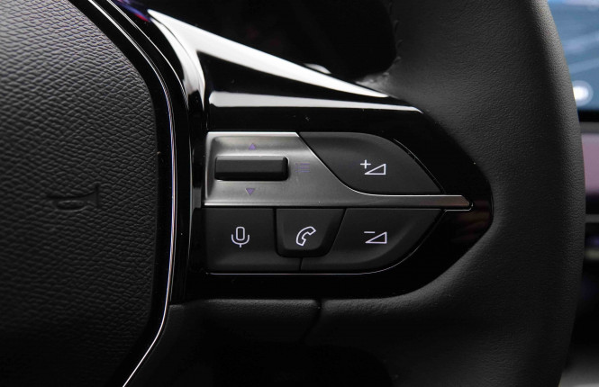 PEUGEOT_PEUGEOT_308_2652255_19.jpg PEUGEOT_PEUGEOT_308_2652255_19.jpg