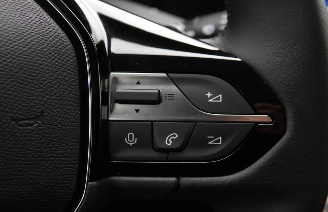 PEUGEOT_PEUGEOT_308_2652260_18.jpg PEUGEOT_PEUGEOT_308_2652260_18.jpg