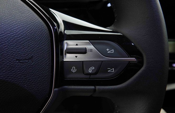 PEUGEOT_PEUGEOT_308_2653608_18.jpg PEUGEOT_PEUGEOT_308_2653608_18.jpg