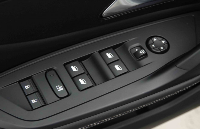 PEUGEOT_PEUGEOT_308_2653611_20.jpg