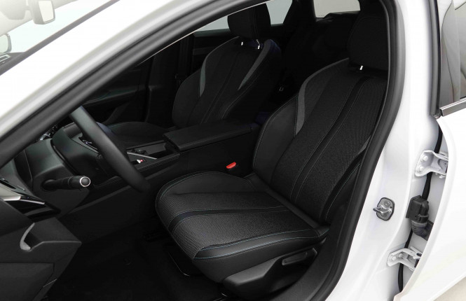 PEUGEOT_PEUGEOT_308_2653611_6.jpg