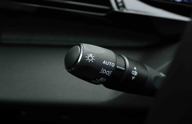 PEUGEOT_PEUGEOT_308_2653646_16.jpg