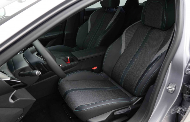 PEUGEOT_PEUGEOT_308_2653646_6.jpg