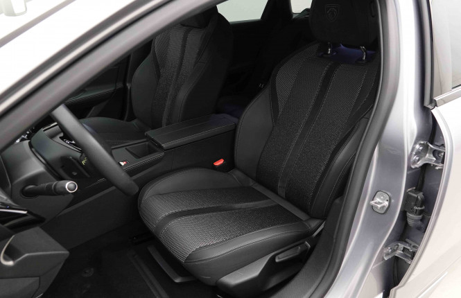 PEUGEOT_PEUGEOT_308_2653799_6.jpg