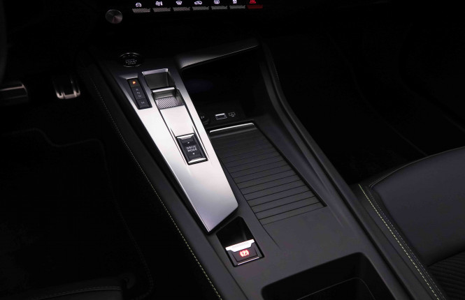 PEUGEOT_PEUGEOT_408_2446340_15.jpg
