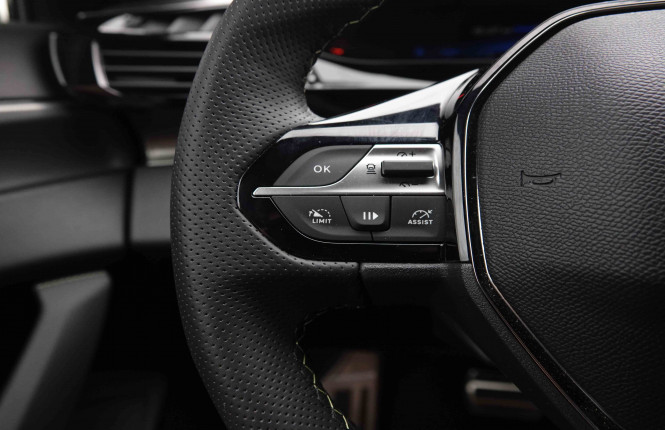 PEUGEOT_PEUGEOT_408_2549546_20.jpg