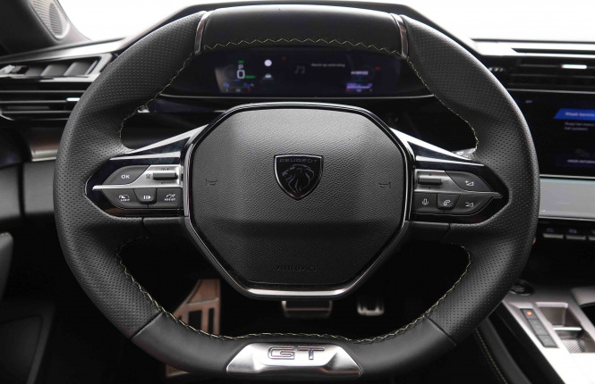 PEUGEOT_PEUGEOT_408_2549546_9.jpg