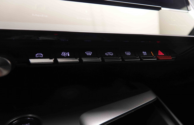 PEUGEOT_PEUGEOT_408_2550586_14.jpg PEUGEOT_PEUGEOT_408_2550586_14.jpg