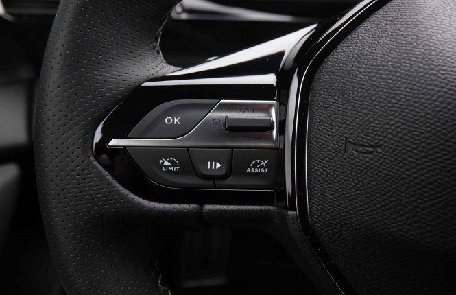 PEUGEOT_PEUGEOT_408_2550586_18.jpg PEUGEOT_PEUGEOT_408_2550586_18.jpg