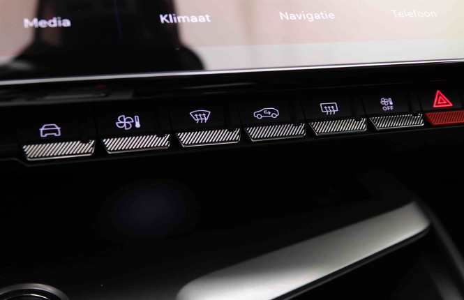 PEUGEOT_PEUGEOT_408_2550591_15.jpg PEUGEOT_PEUGEOT_408_2550591_15.jpg