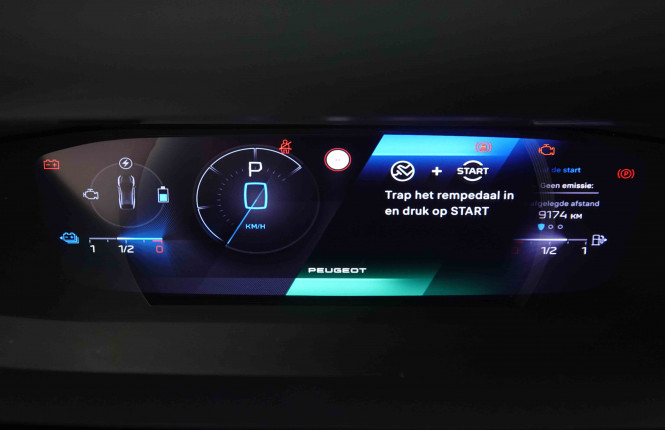 PEUGEOT_PEUGEOT_408_2550591_16.jpg PEUGEOT_PEUGEOT_408_2550591_16.jpg