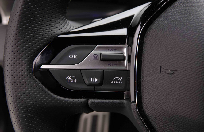 PEUGEOT_PEUGEOT_408_2550591_19.jpg PEUGEOT_PEUGEOT_408_2550591_19.jpg