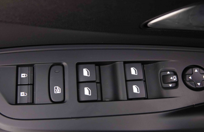 PEUGEOT_PEUGEOT_408_2550591_21.jpg PEUGEOT_PEUGEOT_408_2550591_21.jpg