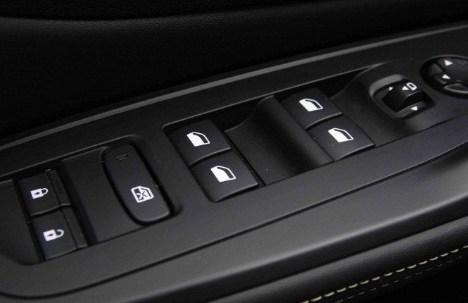 PEUGEOT_PEUGEOT_408_2551834_22.jpg