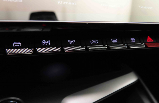 PEUGEOT_PEUGEOT_408_2652265_15.jpg PEUGEOT_PEUGEOT_408_2652265_15.jpg