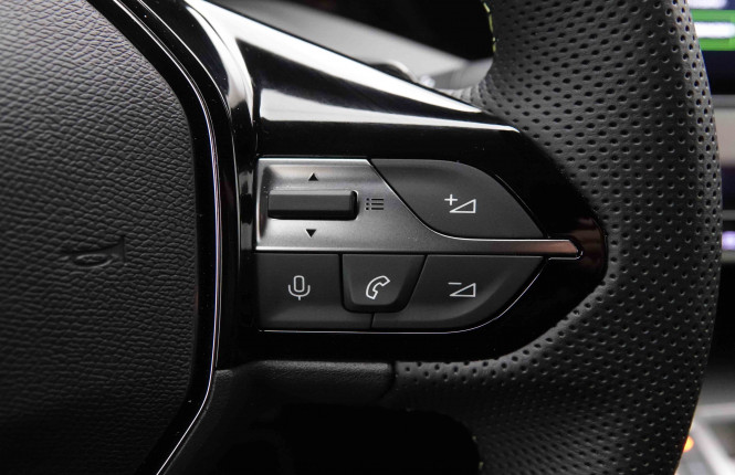 PEUGEOT_PEUGEOT_408_2652269_20.jpg PEUGEOT_PEUGEOT_408_2652269_20.jpg