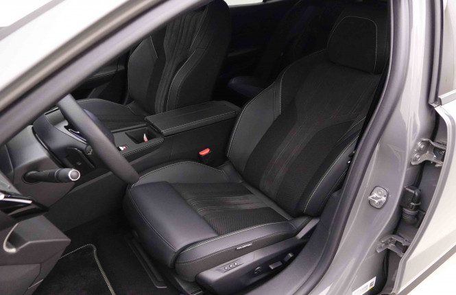 PEUGEOT_PEUGEOT_408_2652269_7.jpg PEUGEOT_PEUGEOT_408_2652269_7.jpg