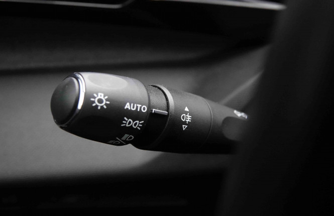 PEUGEOT_PEUGEOT_408_2652646_16.jpg PEUGEOT_PEUGEOT_408_2652646_16.jpg