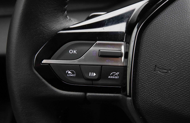 PEUGEOT_PEUGEOT_408_2652646_18.jpg PEUGEOT_PEUGEOT_408_2652646_18.jpg