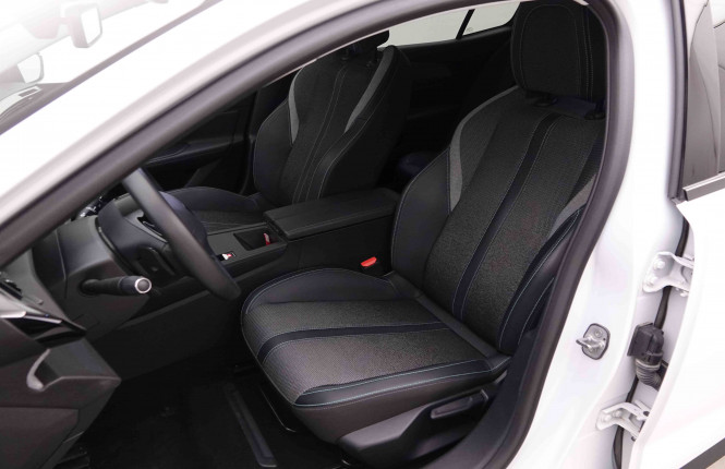 PEUGEOT_PEUGEOT_408_2652650_6.jpg