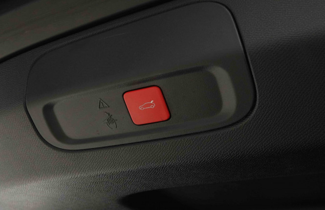 PEUGEOT_PEUGEOT_408_2653389_6.jpg