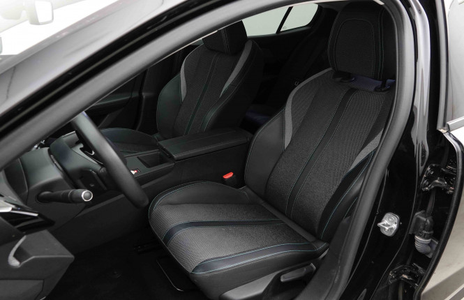 PEUGEOT_PEUGEOT_408_2653879_6.jpg