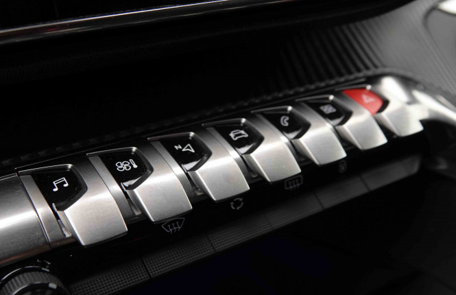 PEUGEOT_PEUGEOT_5008_2548169_15.jpg