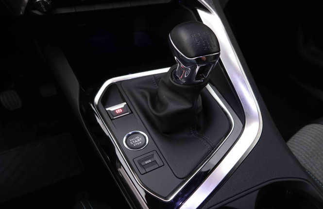 PEUGEOT_PEUGEOT_5008_2548181_16.jpg