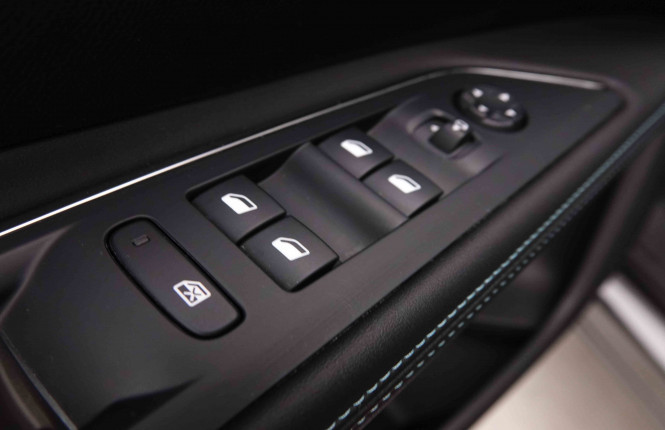 PEUGEOT_PEUGEOT_5008_2548296_21.jpg