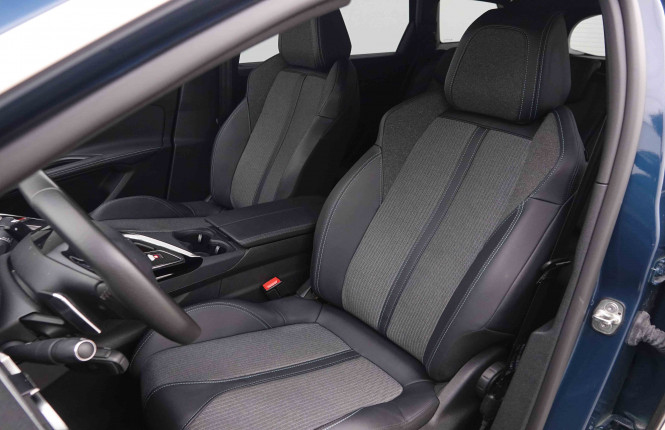 PEUGEOT_PEUGEOT_5008_2550023_6.jpg