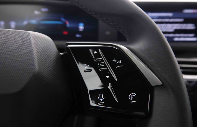PEUGEOT_PEUGEOT_5008_2550038_19.jpg