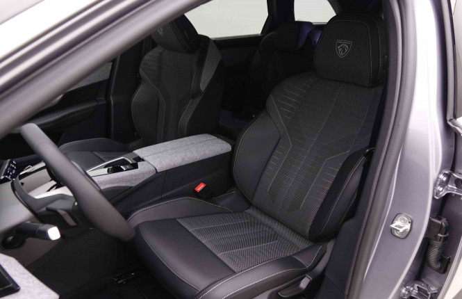 PEUGEOT_PEUGEOT_5008_2550871_7.jpg