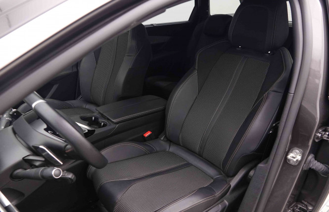 PEUGEOT_PEUGEOT_5008_2550930_6.jpg
