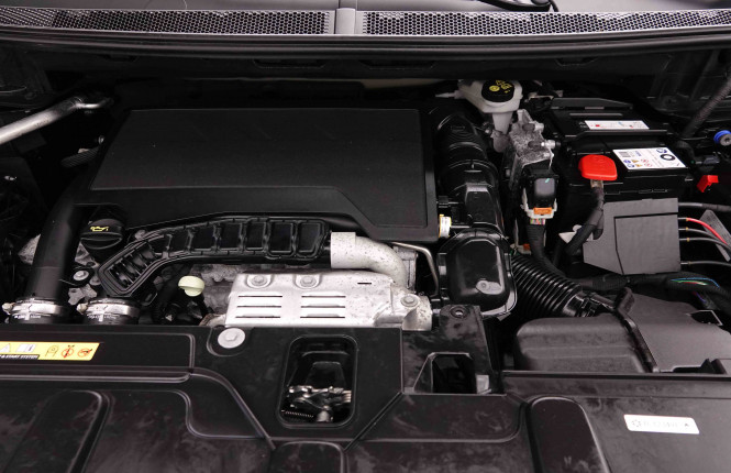 PEUGEOT_PEUGEOT_5008_2551063_25.jpg
