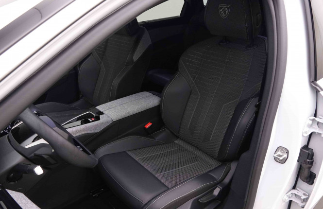 PEUGEOT_PEUGEOT_5008_2551304_7.jpg