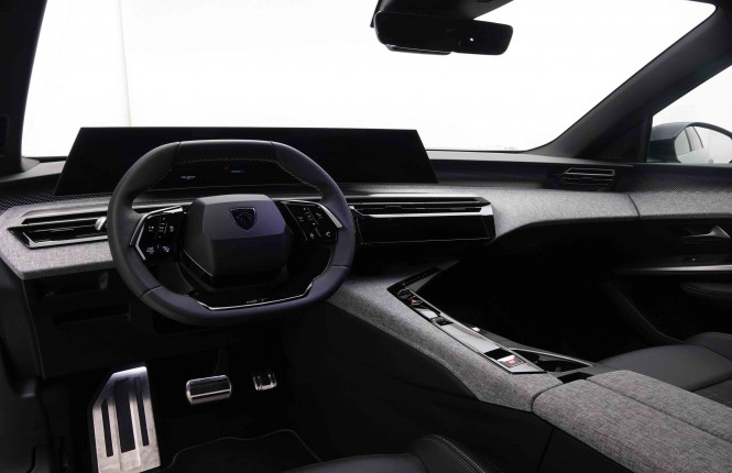 PEUGEOT_PEUGEOT_5008_2551306_8.jpg