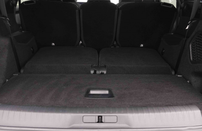 PEUGEOT_PEUGEOT_5008_2551307_5.jpg