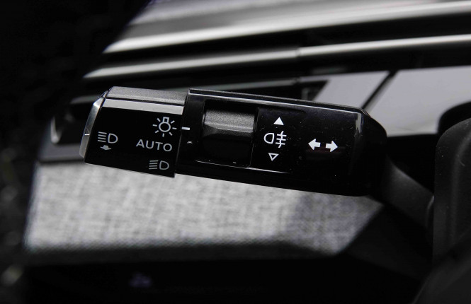 PEUGEOT_PEUGEOT_5008_2551308_17.jpg PEUGEOT_PEUGEOT_5008_2551308_17.jpg