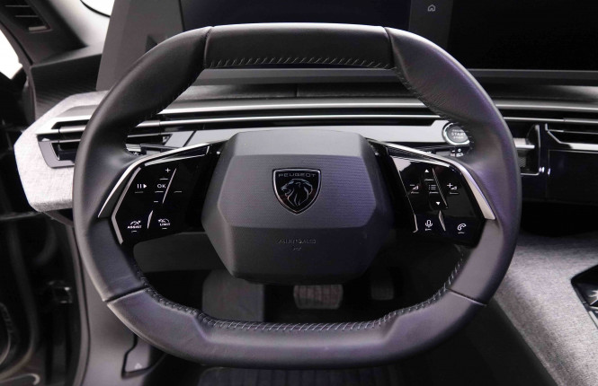 PEUGEOT_PEUGEOT_5008_2652148_8.jpg