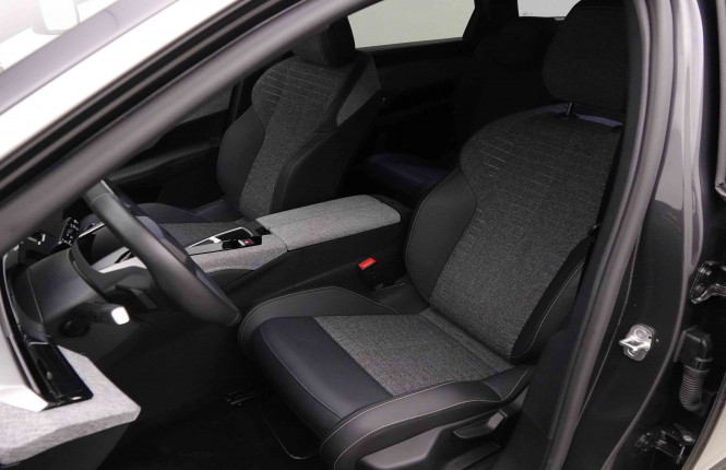 PEUGEOT_PEUGEOT_5008_2652149_6.jpg PEUGEOT_PEUGEOT_5008_2652149_6.jpg