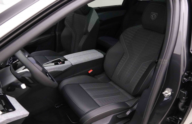 PEUGEOT_PEUGEOT_5008_2652320_7.jpg