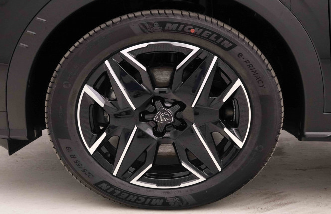 PEUGEOT_PEUGEOT_5008_2652322_24.jpg PEUGEOT_PEUGEOT_5008_2652322_24.jpg