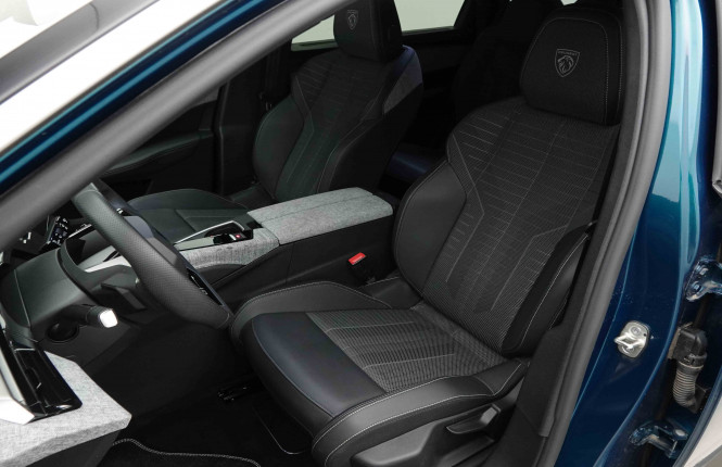 PEUGEOT_PEUGEOT_5008_2652682_7.jpg
