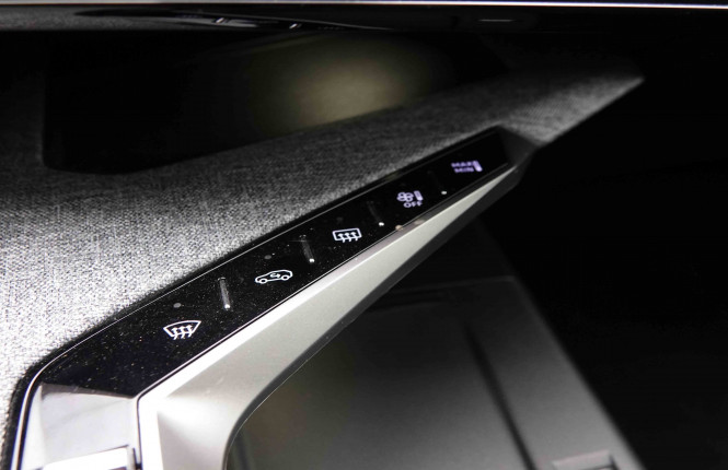 PEUGEOT_PEUGEOT_5008_2652683_16.jpg PEUGEOT_PEUGEOT_5008_2652683_16.jpg