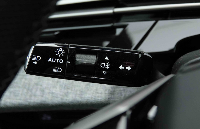 PEUGEOT_PEUGEOT_5008_2652689_18.jpg