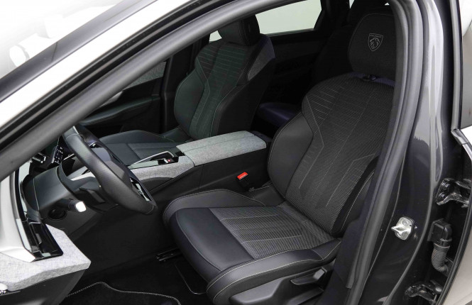PEUGEOT_PEUGEOT_5008_2652689_7.jpg