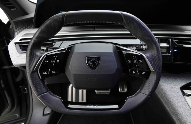 PEUGEOT_PEUGEOT_5008_2652689_9.jpg