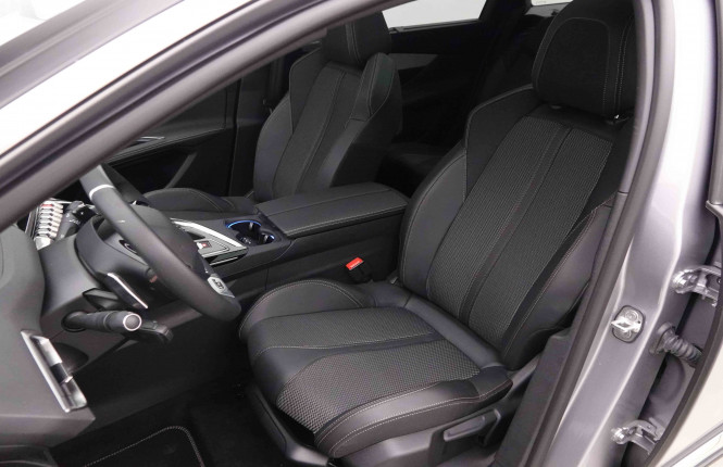 PEUGEOT_PEUGEOT_5008_2652904_7.jpg