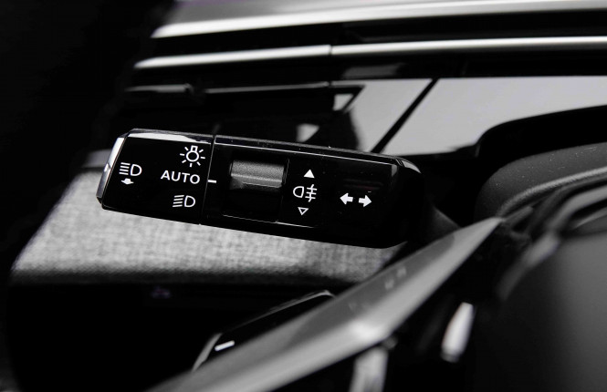 PEUGEOT_PEUGEOT_5008_2653286_18.jpg PEUGEOT_PEUGEOT_5008_2653286_18.jpg